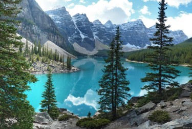 杭州余杭区小额贷款公司助力解决资金难题